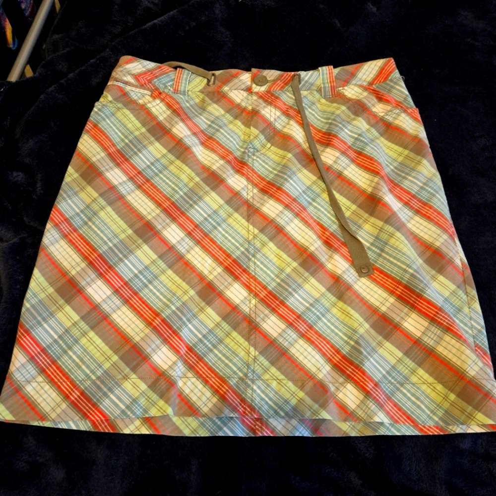 Ladies skirt